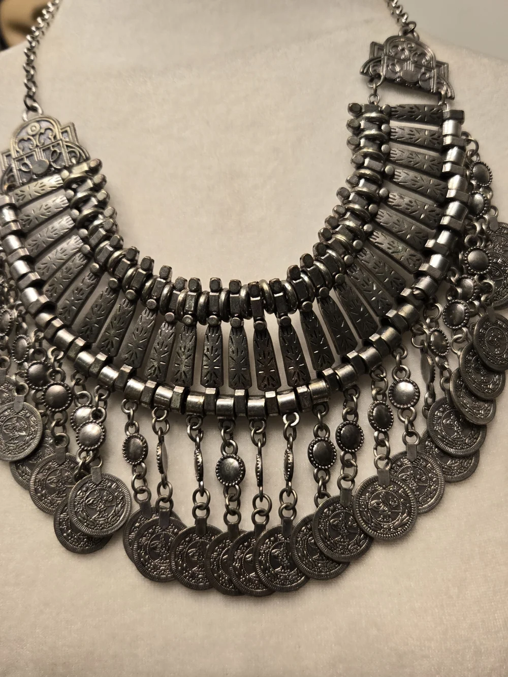 Vintage Women’s Statement Coin Bib Necklace -tone Silver